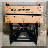T01. Black & Decker Workmate 200 portable workbench. 